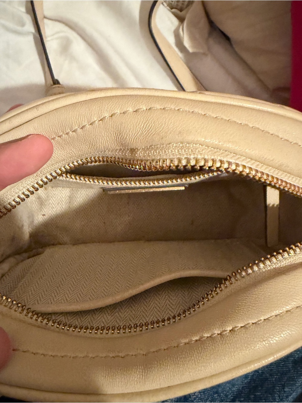 Tory Burch Quilted Camera Crossbody in Cream with Gold Hardware - Picture 3 of 4